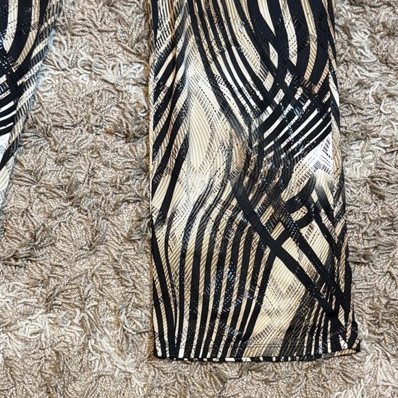 NWT Frank Lyman Design Black & Tan Abstract Print Pants size 8 - Picture 4 of 14